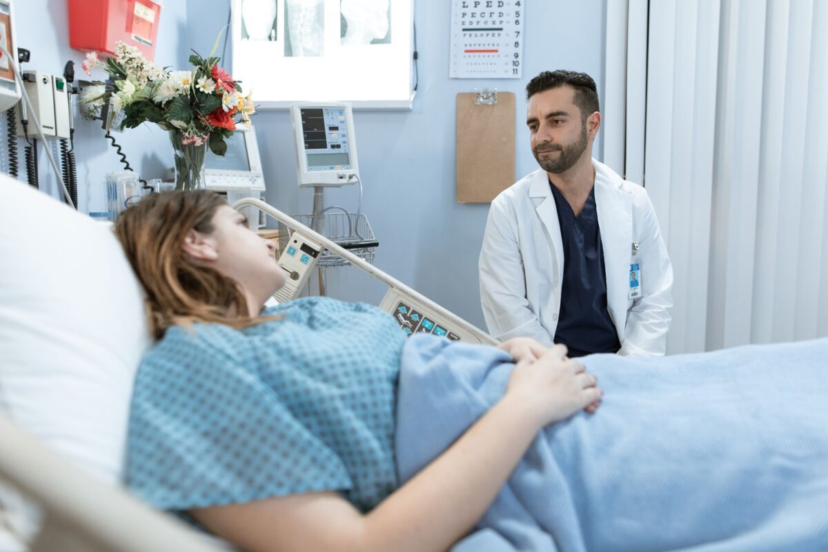 laser hpv pendant accouchement suivi prévoir
